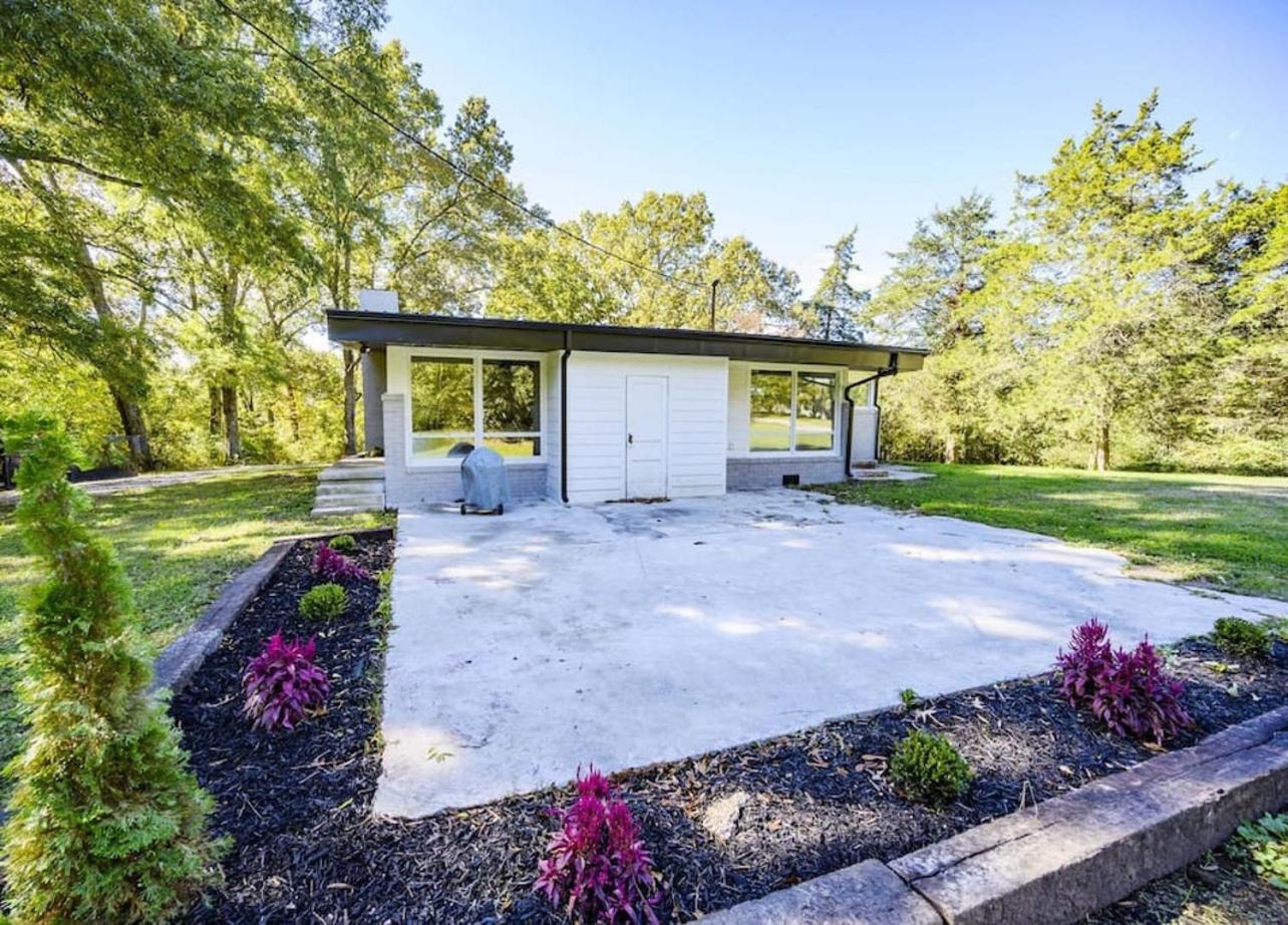 Gorgeous Renovated Home With Large & Private Lot Winchester Екстериор снимка