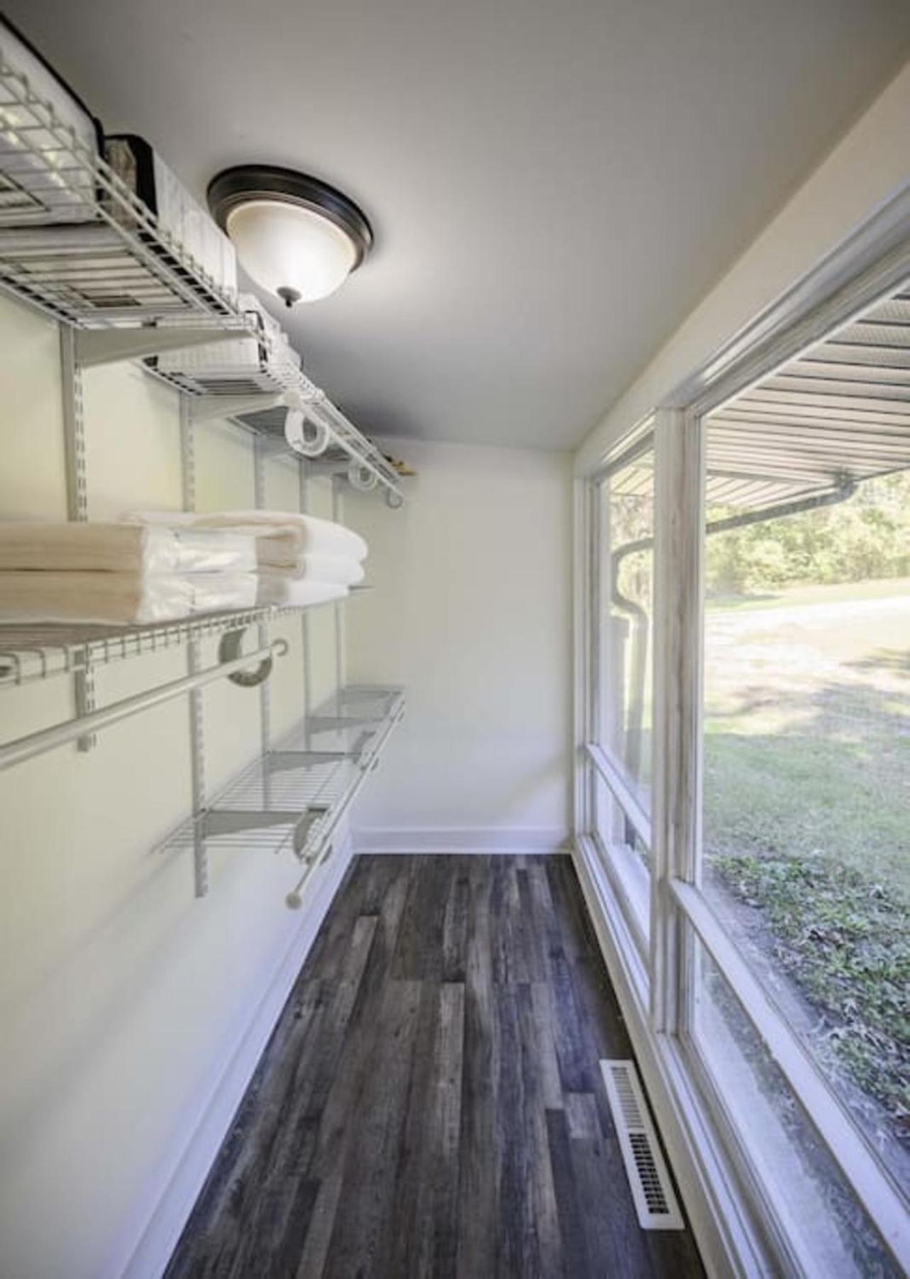 Gorgeous Renovated Home With Large & Private Lot Winchester Екстериор снимка