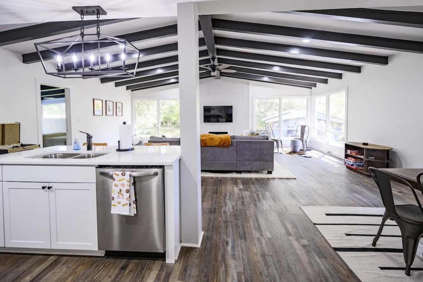 Gorgeous Renovated Home With Large & Private Lot Winchester Екстериор снимка